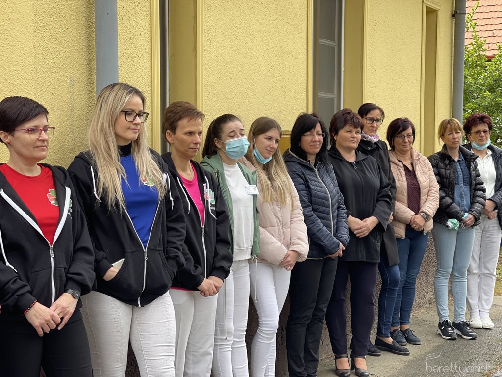 Kupakgyűjtő szívet avattak 04